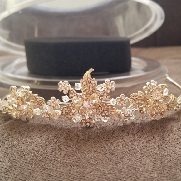 David's Bridal Champagne Tiara - Picture 1 of 8